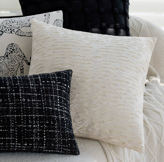 Geometrisches Kissen Schwarz-Weiss – Bild 12 | LuxeStyle