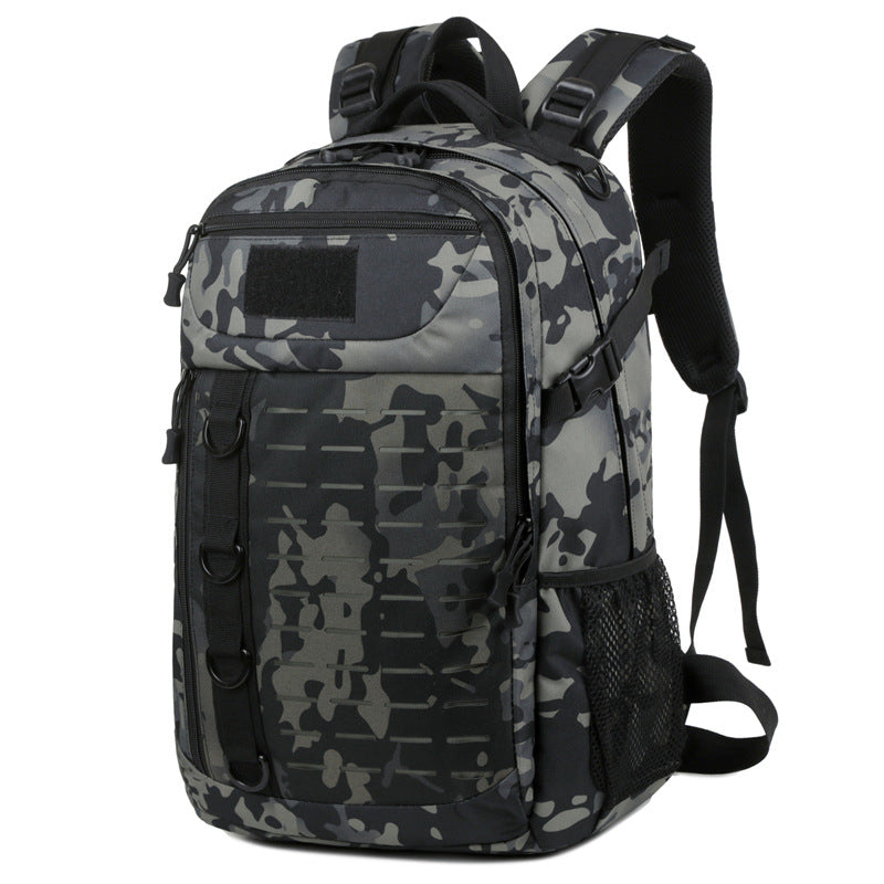 Tarnfarbener Assault Rucksack für Outdoor – Bild 2 | LuxeStyle