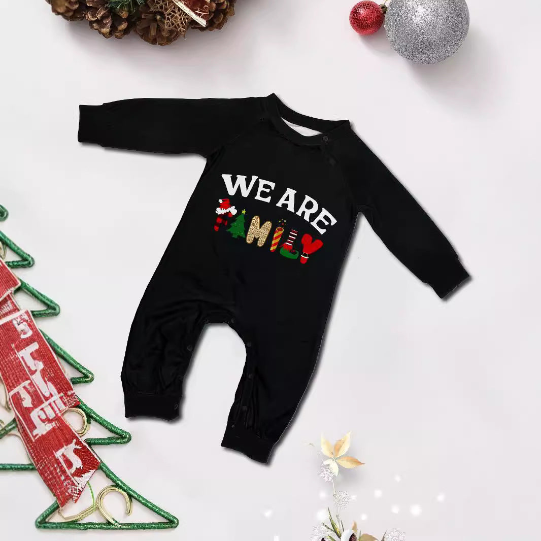 Kariertes Pyjama-Set für die ganze Familie