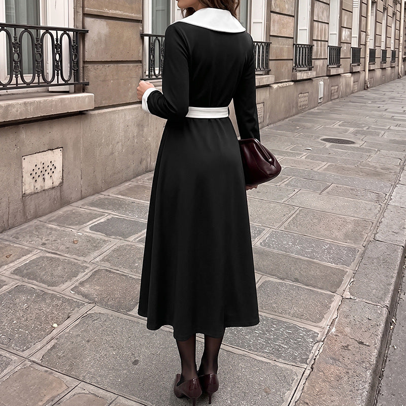 Elegantes A-Linien Kleid mit Schnürung