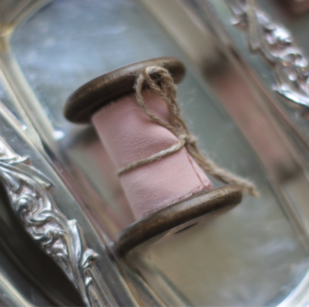 Handgefärbtes Vintage Seidenband – Bild 4 | LuxeStyle