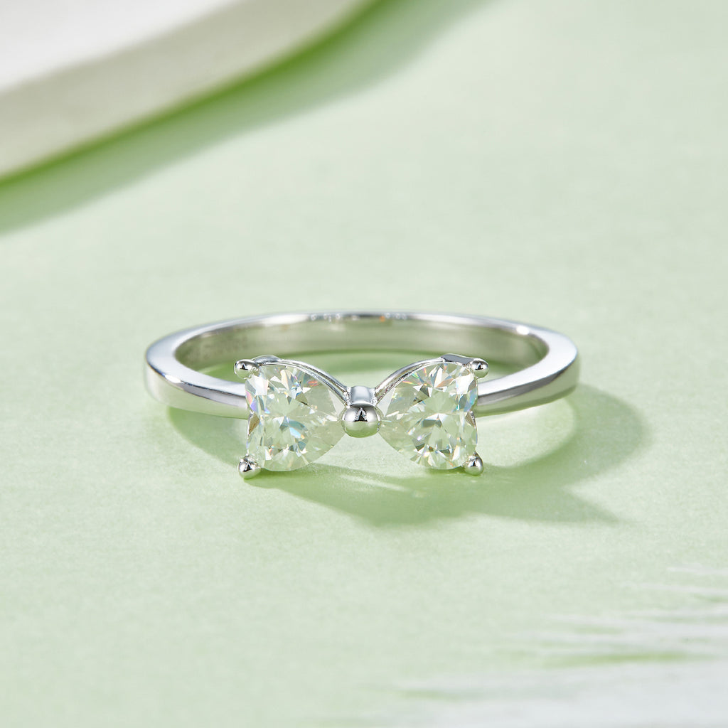 Herz Schleife Moissanit Ring, 1 Karat, Silber