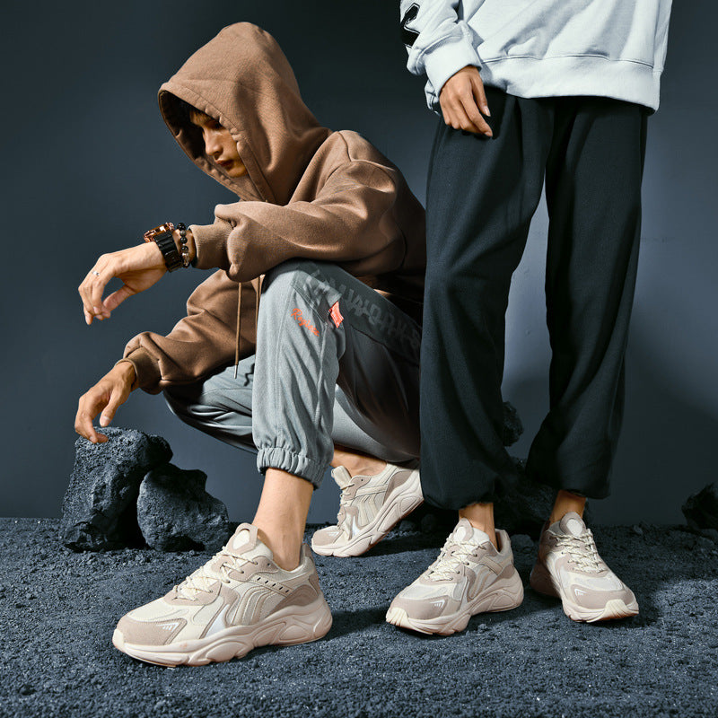 Beige Suede Sneaker – Bild 7 | LuxeStyle