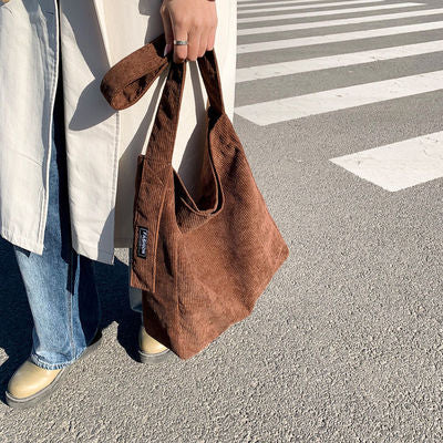 Corduroy Bucket Bag für Studierende – Bild 5 | LuxeStyle