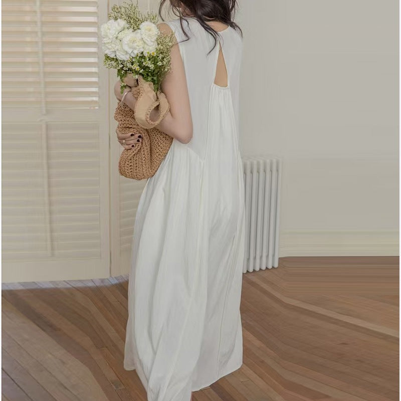 Pflegevolle Bommel-Sonnenkleid