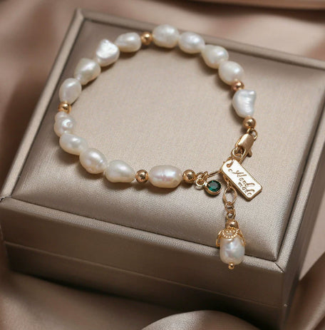 Zirkon-Perlenarmband mit Blumen-Design