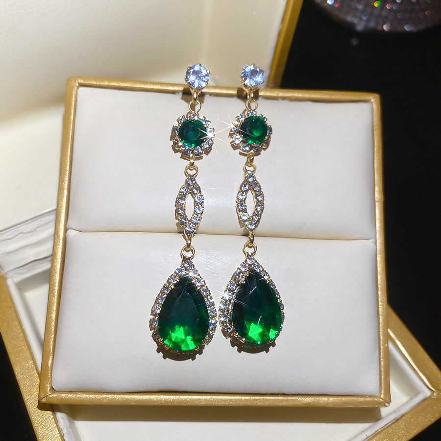 Elegante Emaille-Blumen-Ohrringe mit Perlen