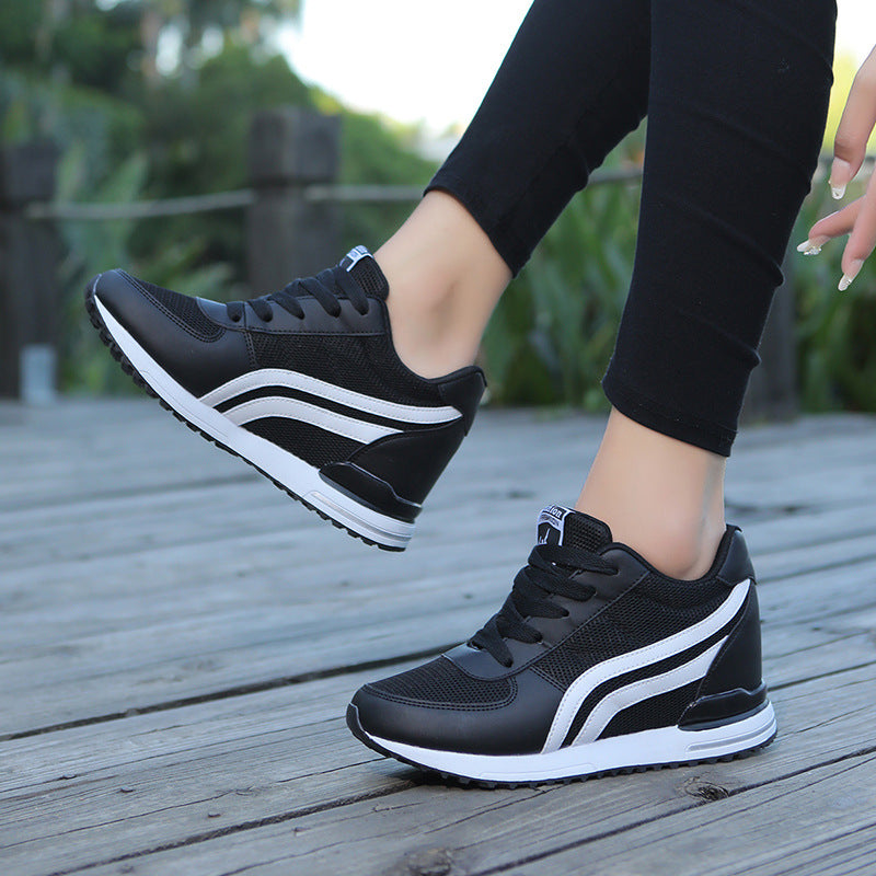 Atmungsaktive Sneaker mit erhöhter Passform – Bild 3 | LuxeStyle