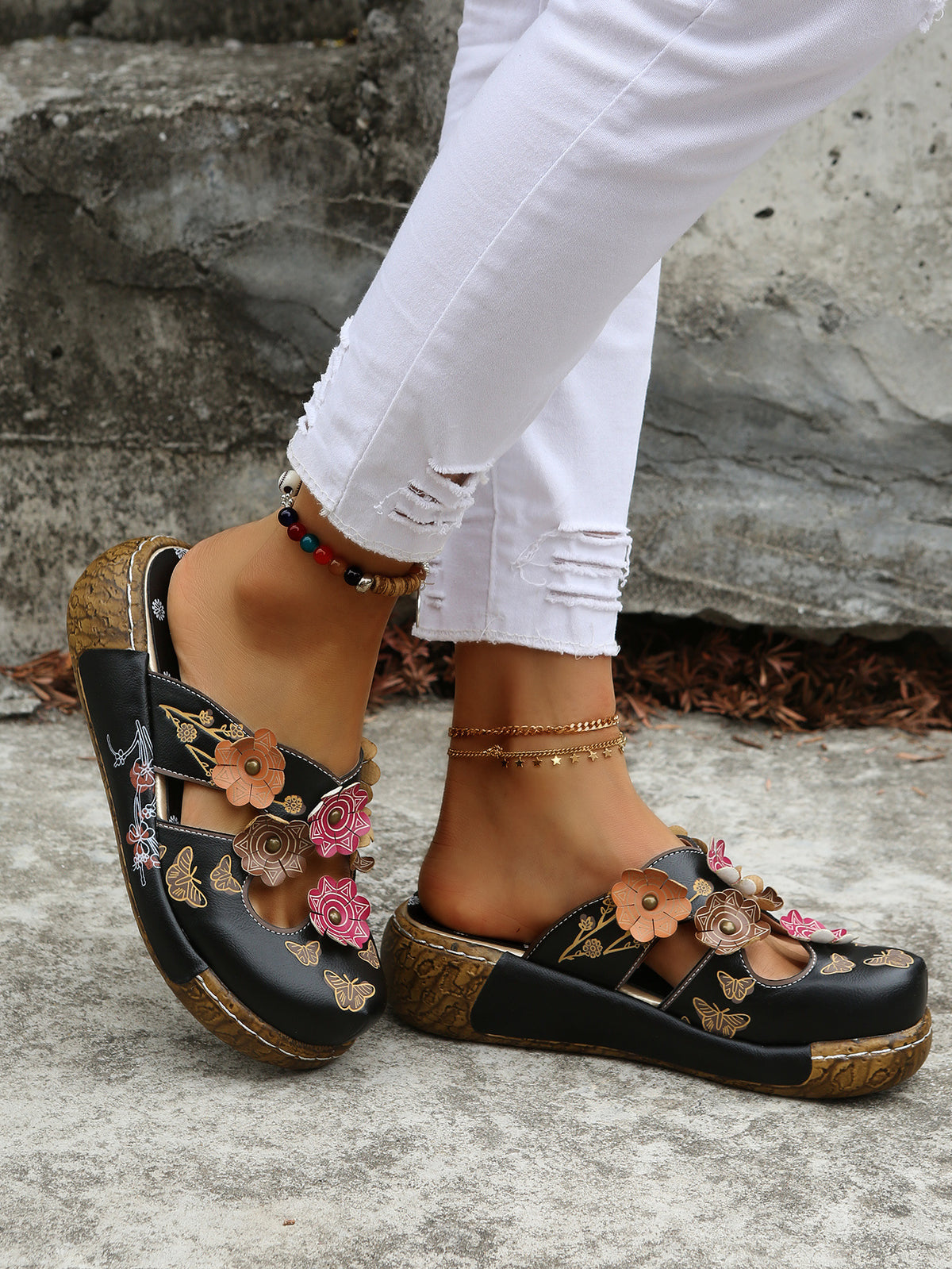 Sandalen mit rundem Zeh und Pflaumen-Totem – Bild 18 | LuxeStyle