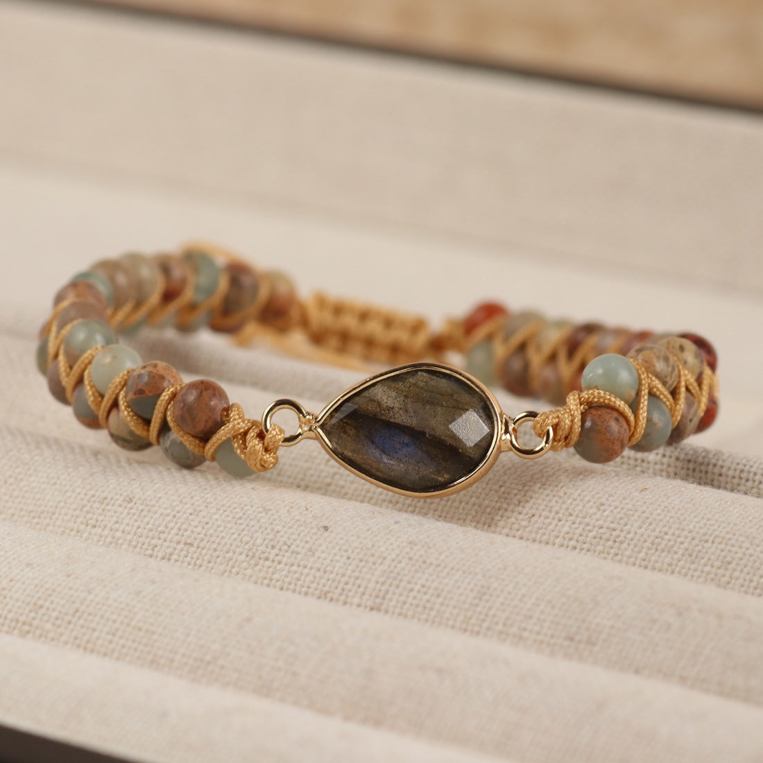 Armband mit Shoushan-Stein-Anhänger | LuxeStyle