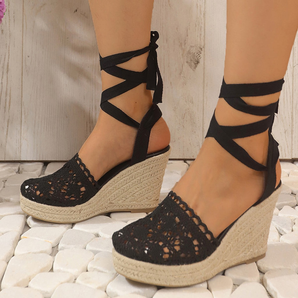 Keilsandalen aus Strohgeflecht mit Schnürung – Bild 13 | LuxeStyle