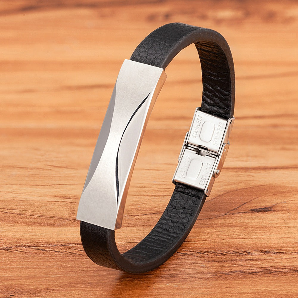 Herren-Lederarmband mit geometrischem Muster – Bild 4 | LuxeStyle