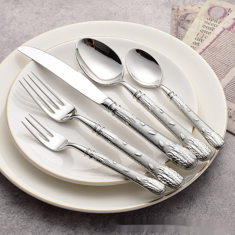 Edles Besteck-Set aus Edelstahl