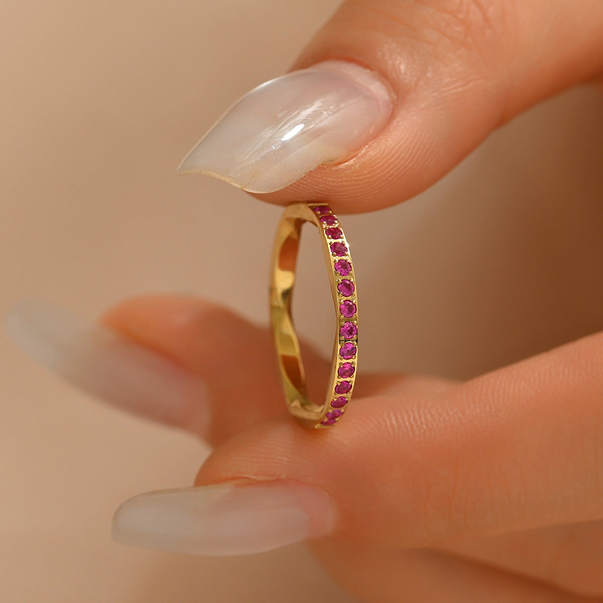 Ring mit Zirkonia-Einlagen – Bild 8 | LuxeStyle