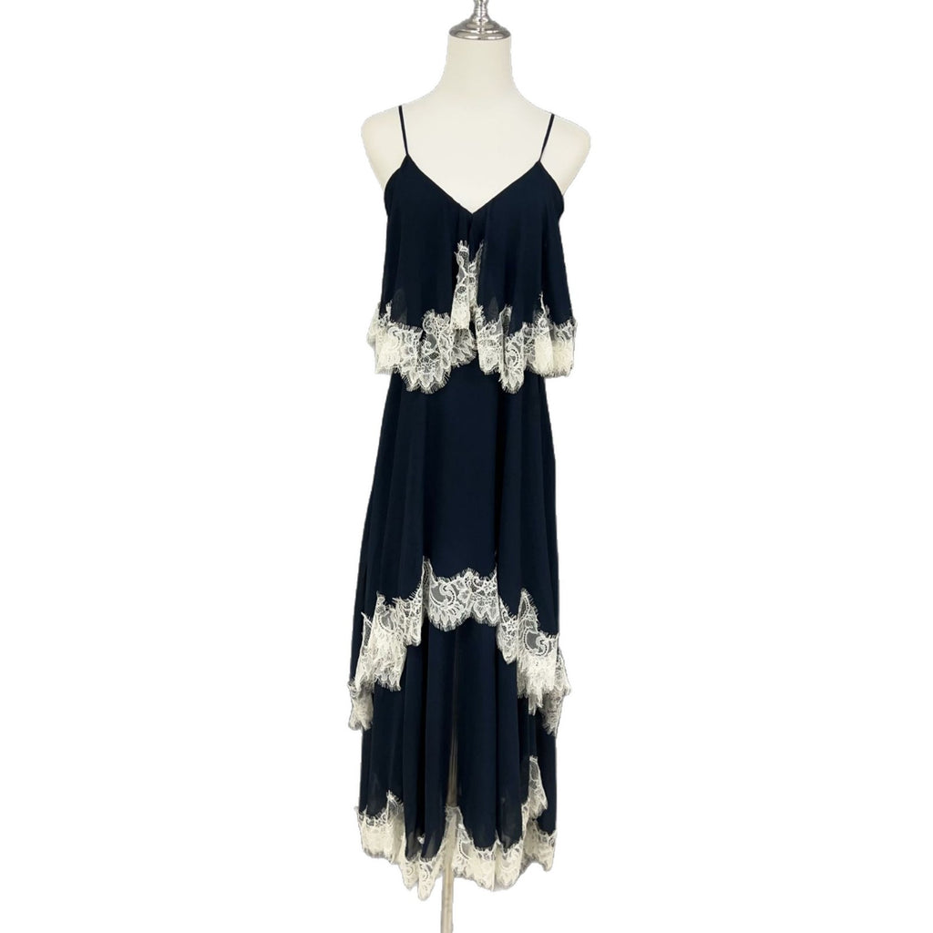 Lagenkleid mit Spitze in Misty Blue