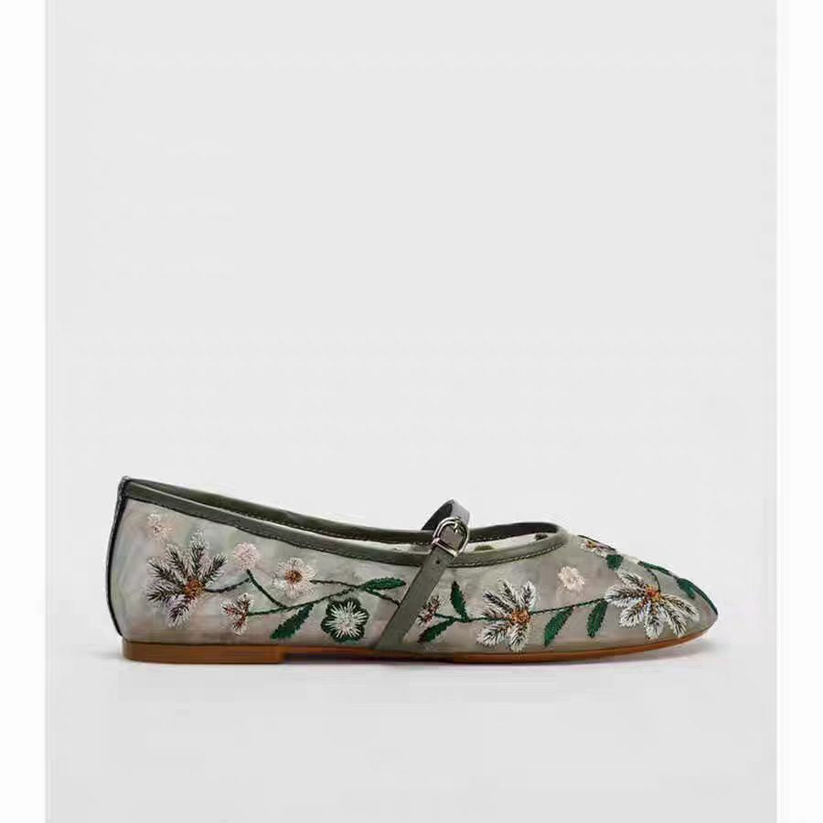 Rundzehen Blumenstickerei Mesh Flachschuhe