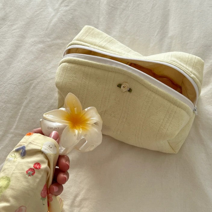 Kleine Reise-Kulturtasche für Kosmetik – Bild 6 | LuxeStyle