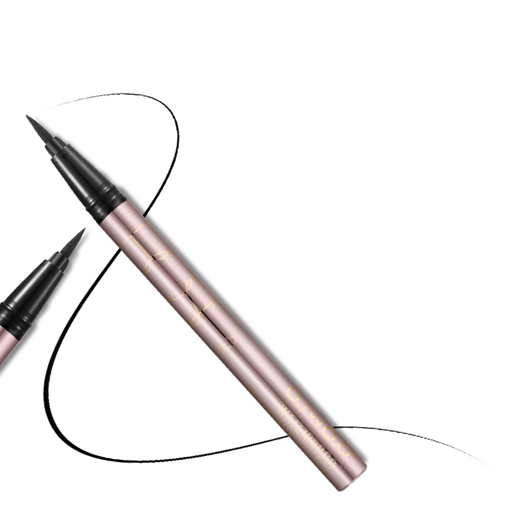 Wasserfester Eyeliner für präzise Linien