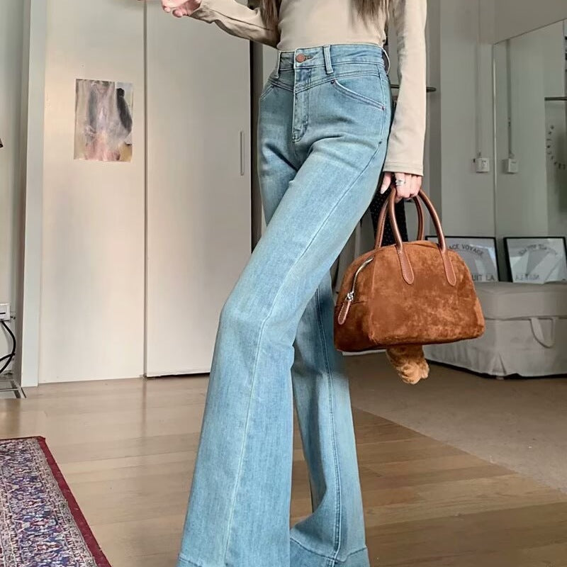 High-Waist Jeans mit weitem Bein und Fransen