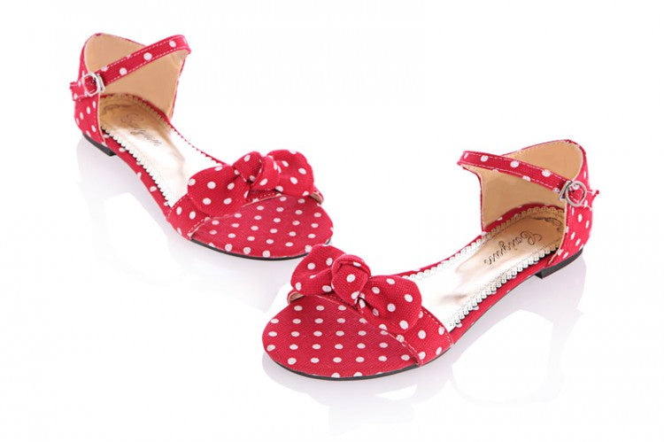 Flache Schuhe mit Polka-Dot-Schleife – Bild 2 | LuxeStyle