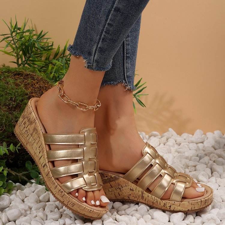 Keilabsatz-Sandalen im römischen Stil – Bild 2 | LuxeStyle