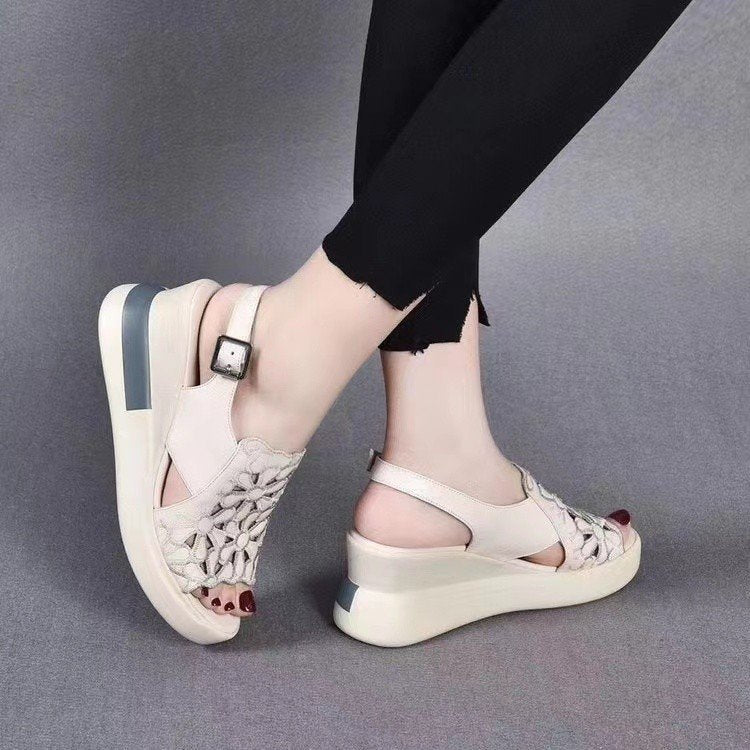 Römer-Sandalen mit Schnalle – Bild 5 | LuxeStyle