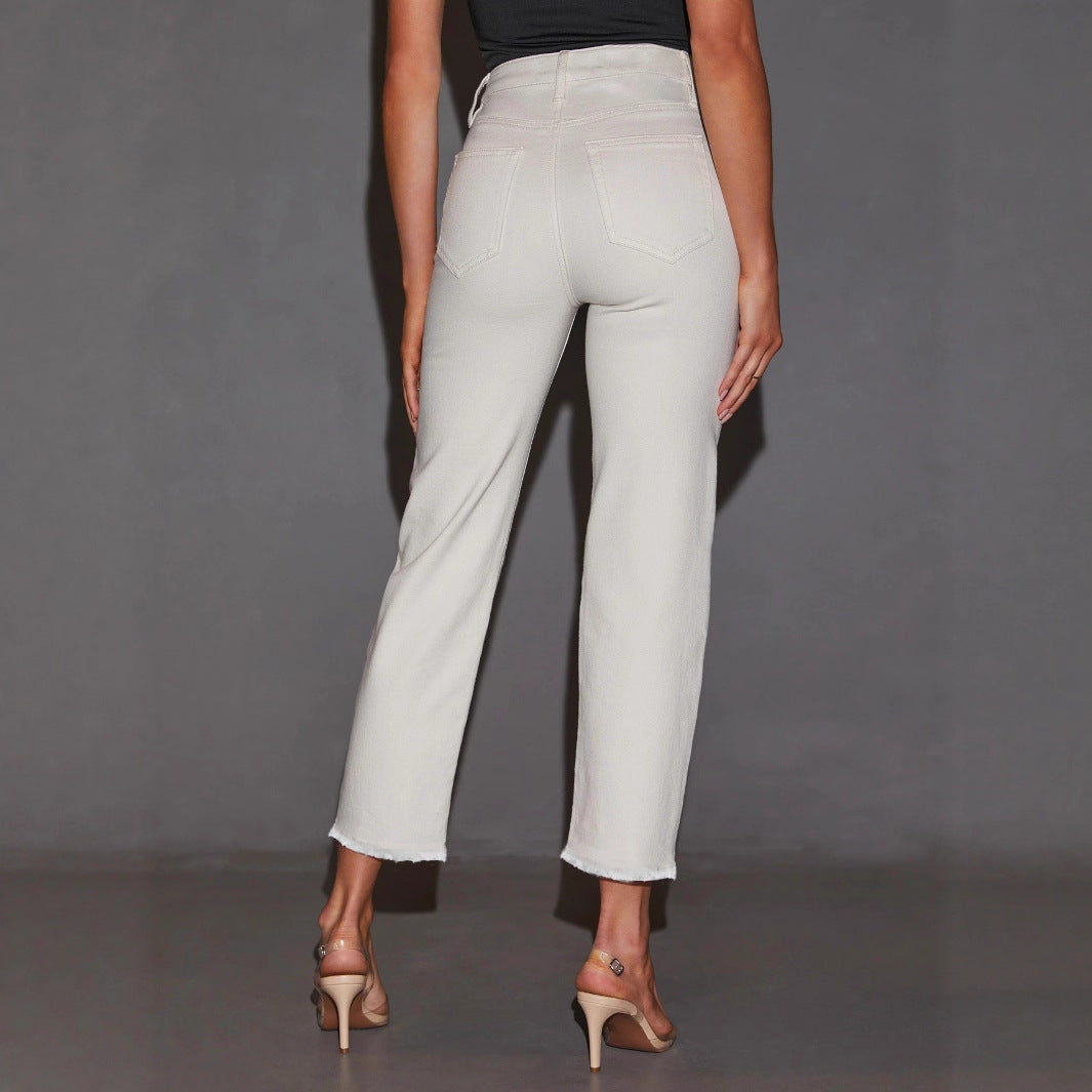 Weisse Stretch-Jeans mit geradem Bein