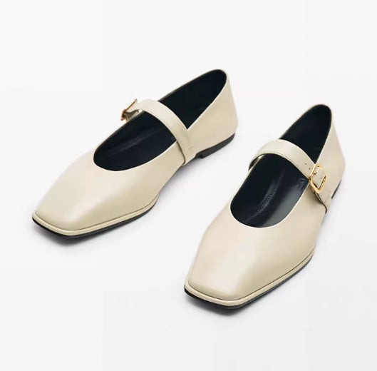 Echte Leder Flats mit Einzelriemen