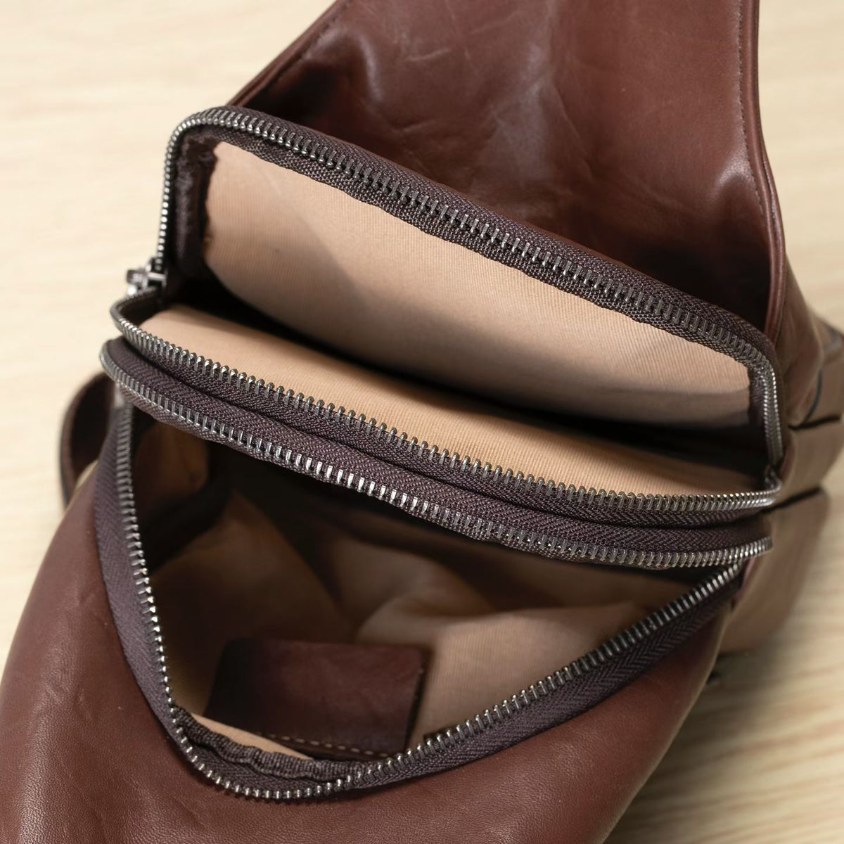 Genuine Leder Crossbody Tasche – Kaffee – Bild 3 | LuxeStyle