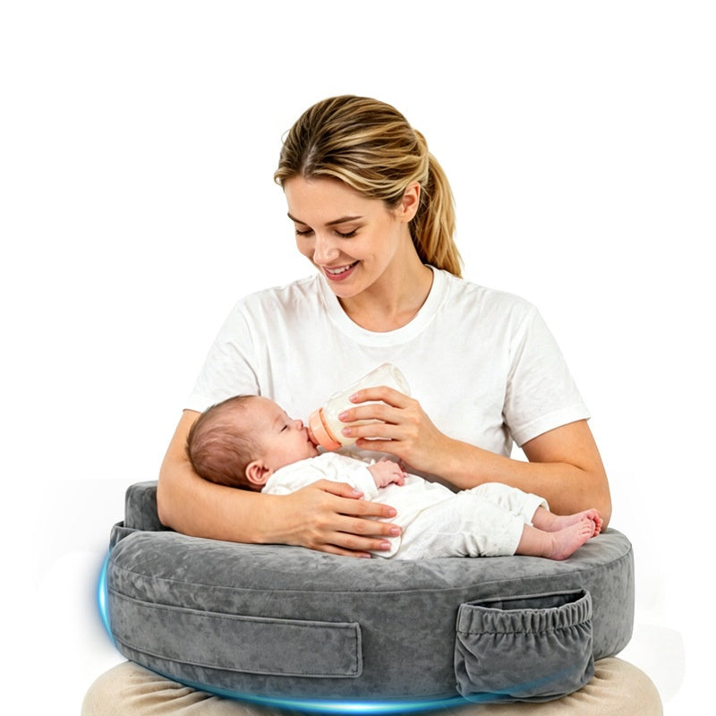 Mondförmiges Babykissen zum Sitzenlernen
