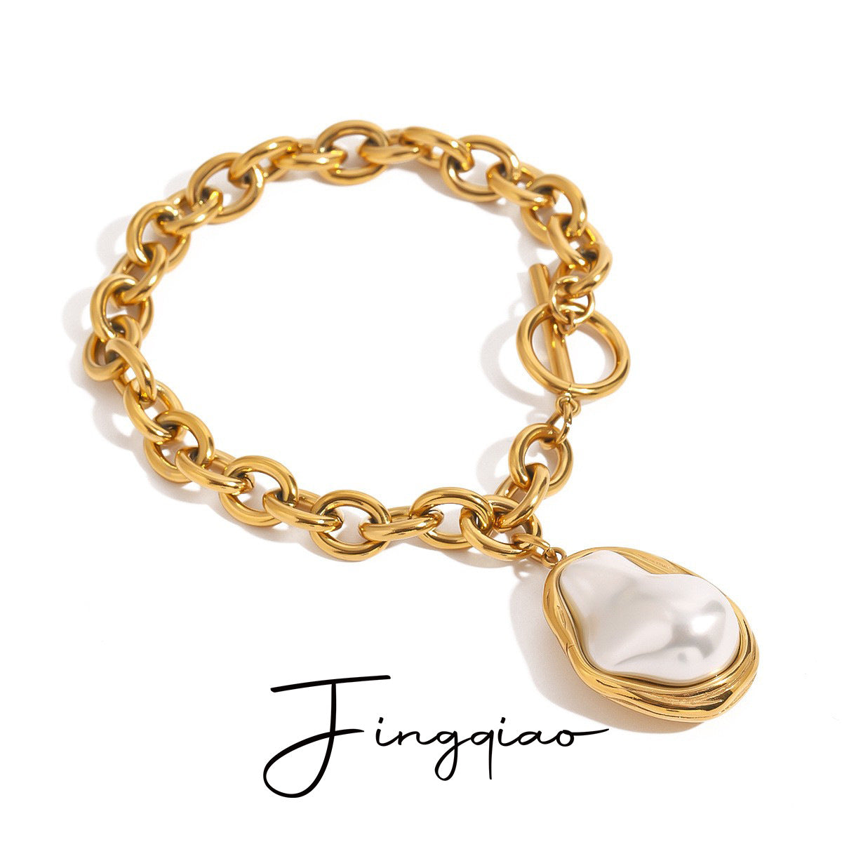 Stilvolles Armband aus vergoldetem Edelstahl – Bild 2 | LuxeStyle