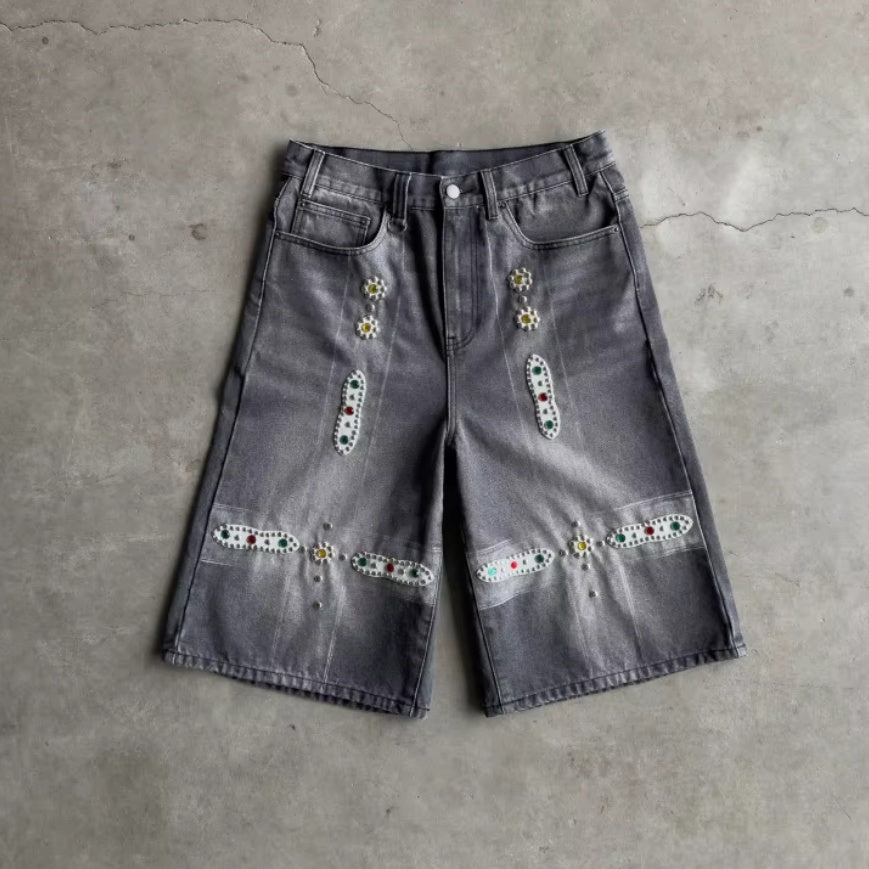 Leder-Patchwork Shorts mit Nieten und Strass