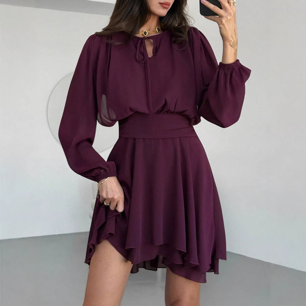 Figurbetontes A-Linien-Kleid mit Schnürung – Bild 6 | LuxeStyle
