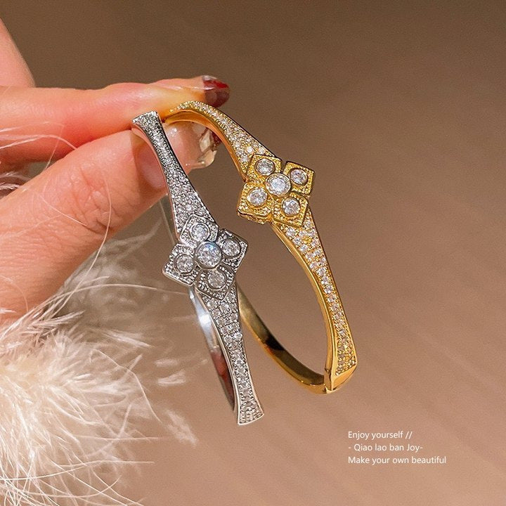 Funkelndes Zirkon Armband, offen – Bild 5 | LuxeStyle