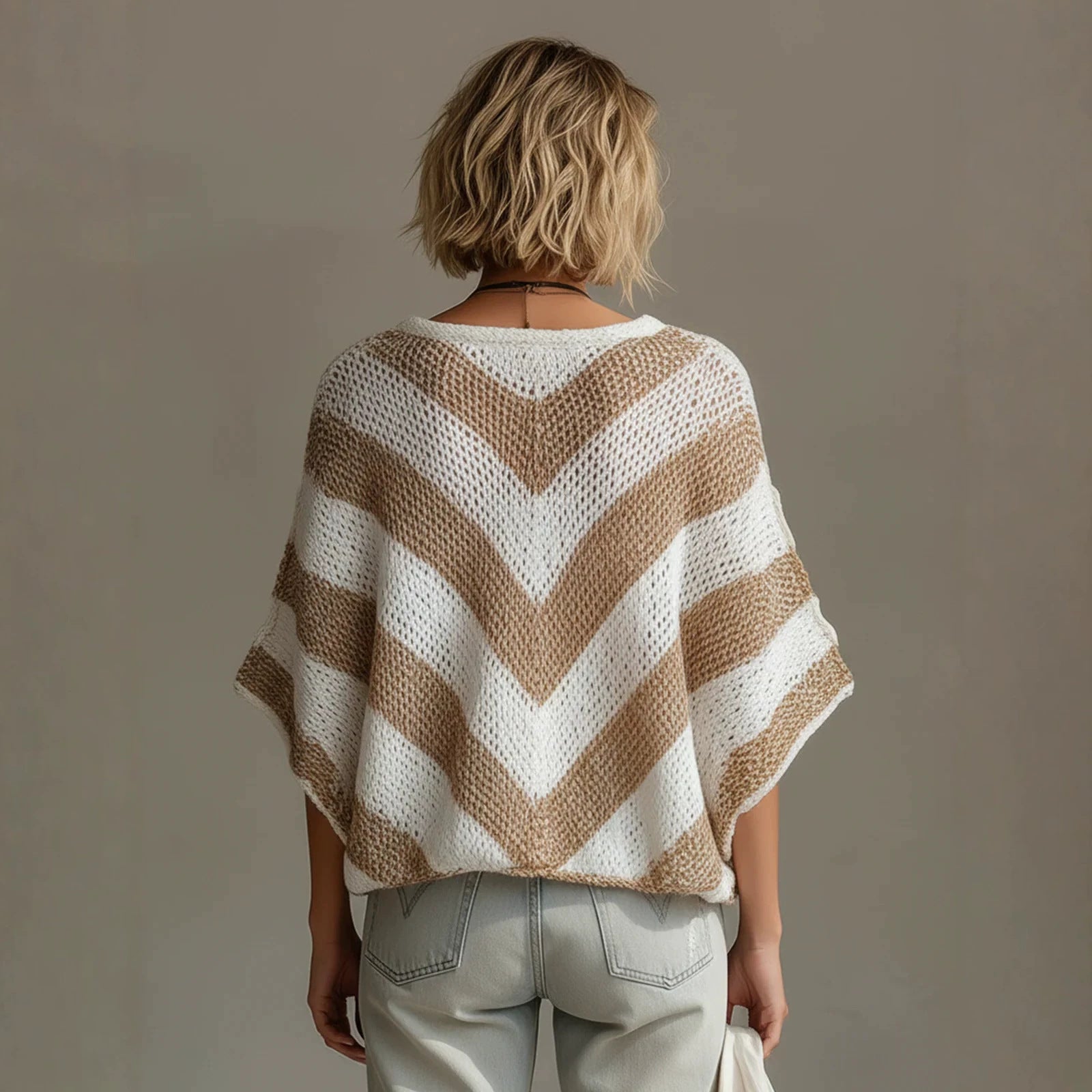 Loose-knit Pullover mit V-Ausschnitt