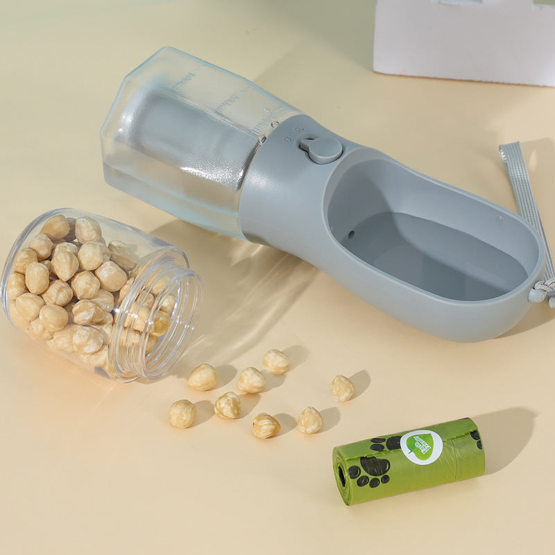 3-in-1 Pet-Flasche mit Wasser, Futter & Müllbeutel