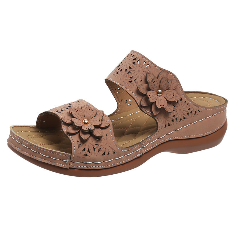 Freizeit-Sandalen mit Blumen-Applikation – Bild 4 | LuxeStyle