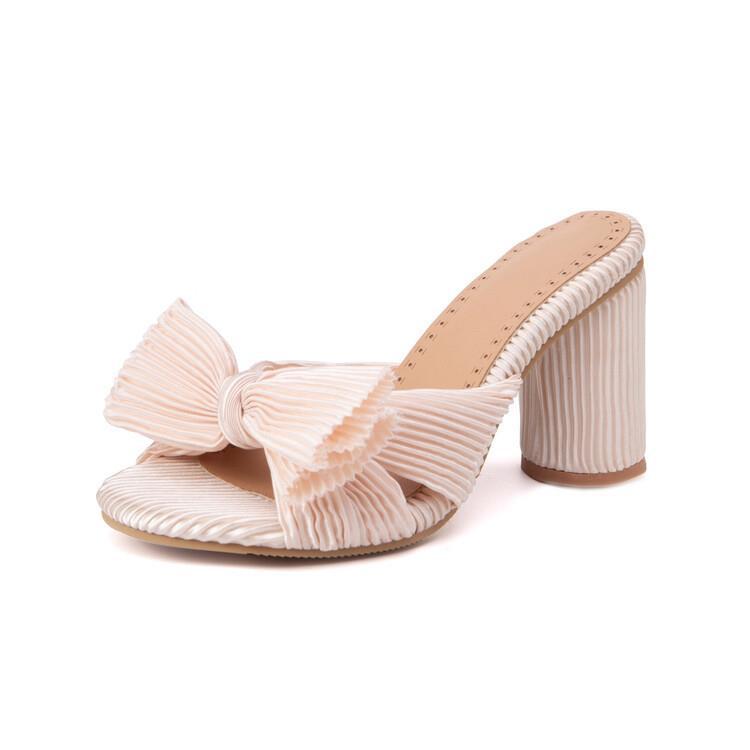 Satin-Sandalen mit Laternenfalten