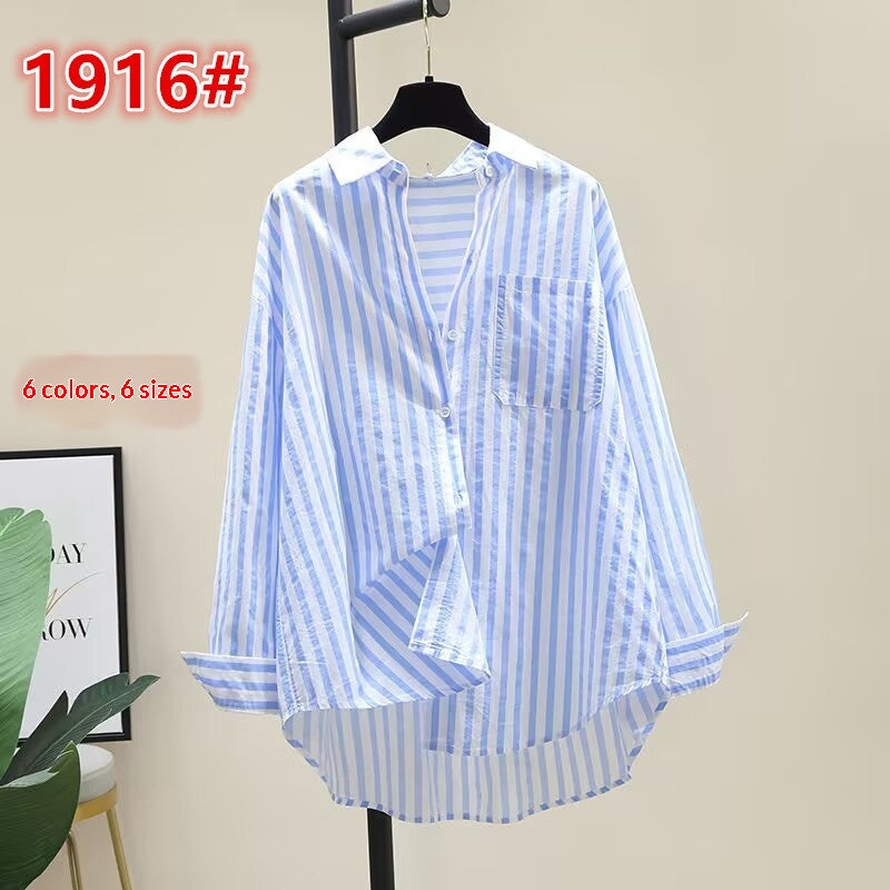 Gestreiftes Langarmshirt mit schräger Schulter