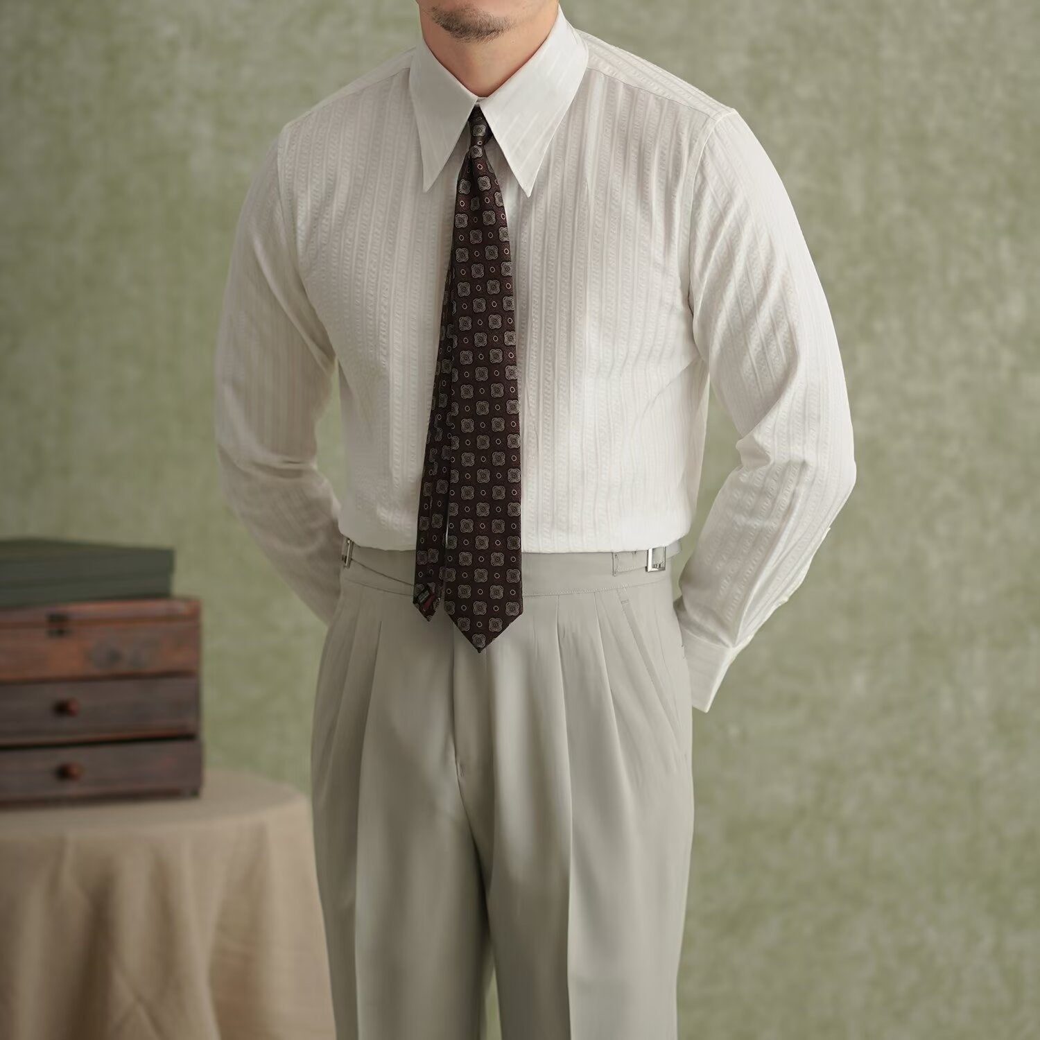 Elegantes Langarmhemd mit Haifischkragen – Ansicht 4