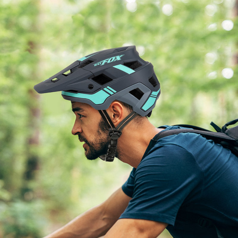 Leichter Mountainbike-Helm