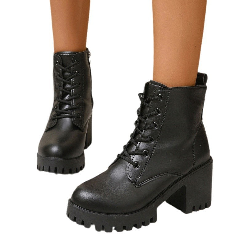 Chunky Ankle Boots im British Style