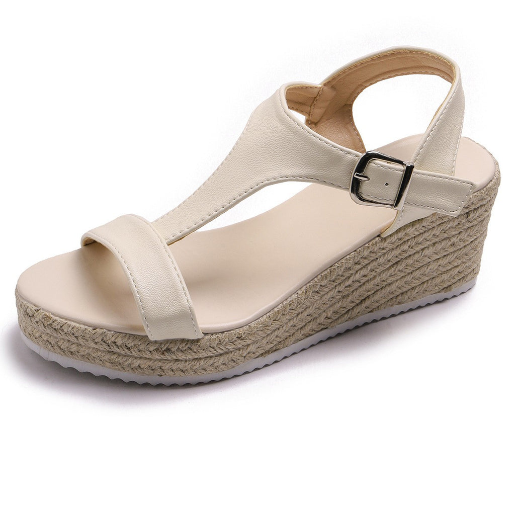 Sommer-Sandalen mit Keilabsatz
