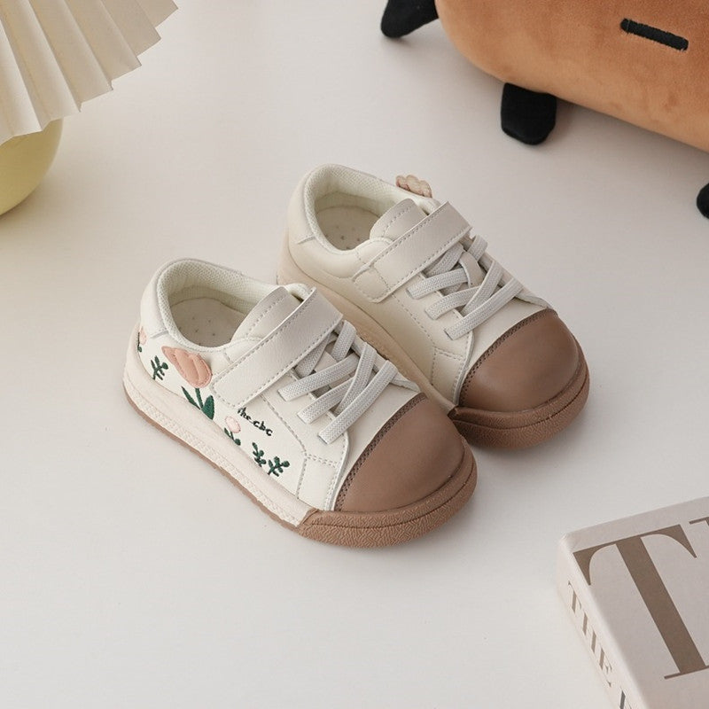 Kinder Sneaker mit Stickerei – Soft Bottom – Bild 2 | LuxeStyle