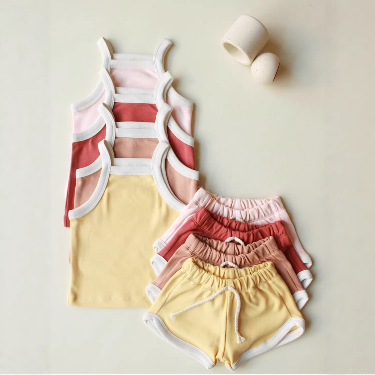Baby Sommer-Set mit Träger-Top und Shorts – Bild 2 | LuxeStyle