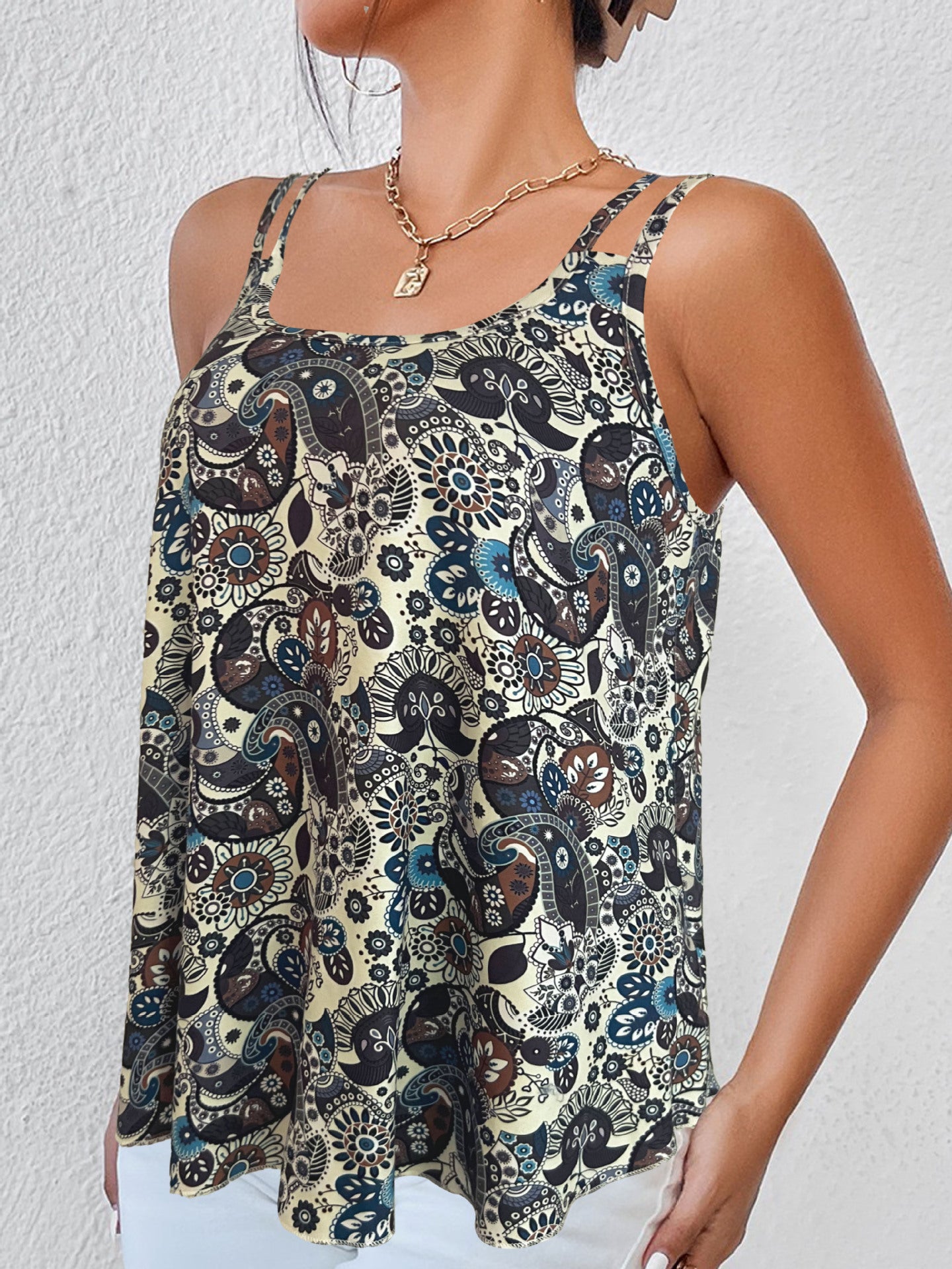 Doppelträger-Tanktop mit asymmetrischem Saum