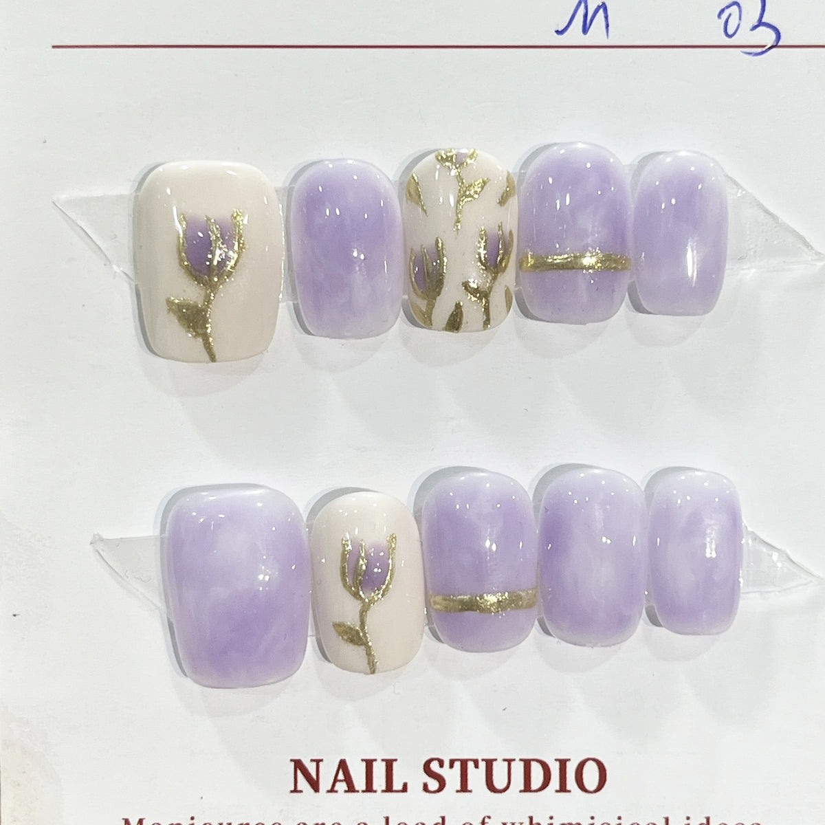Handbemalte Nägel "Purple Tulip" mit Spiegeleffekt – Bild 6 | LuxeStyle