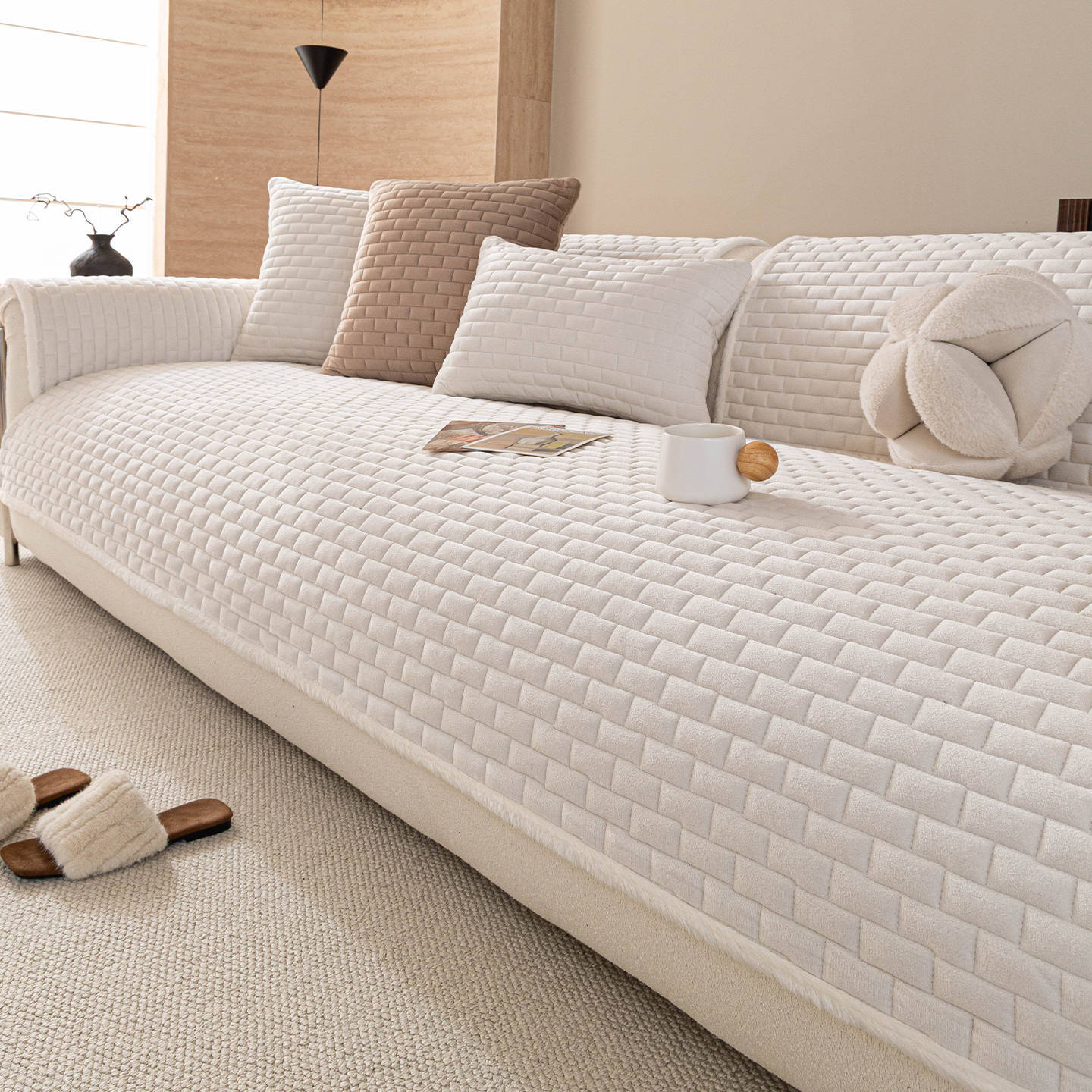 Vielseitiges Sofa-Kissen für jede Jahreszeit