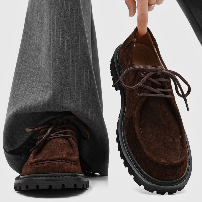 Retro-Sneaker mit dicker Sohle