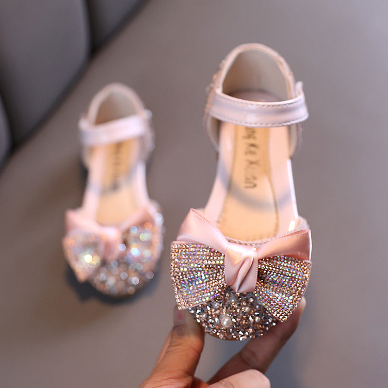 Glitzernde Kinder-Tanzschuhe mit Schleife